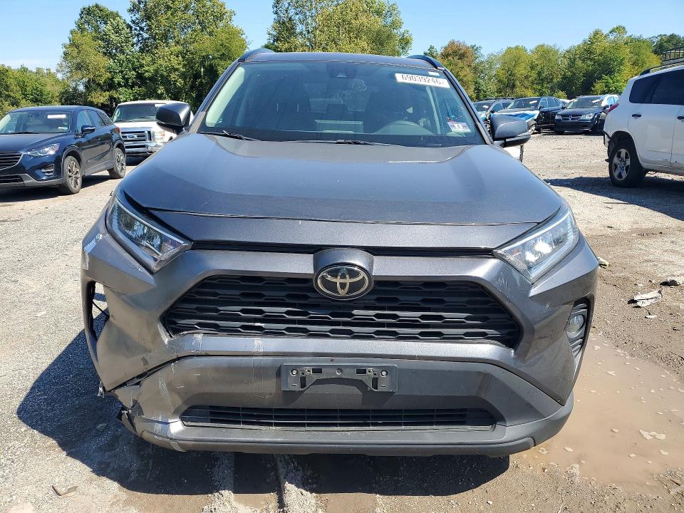 Photo 5 from auction – 2019 TOYOTA RAV4 with VIN 2T3P1RFV8KC039146