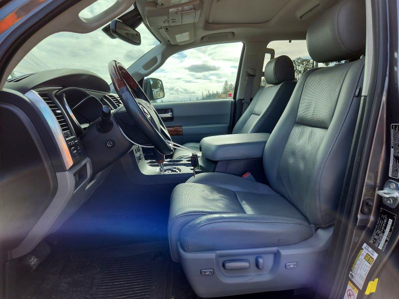 Photo 7 from auction – 2018 TOYOTA SEQUOIA with VIN 5TDDY5G19JS160432