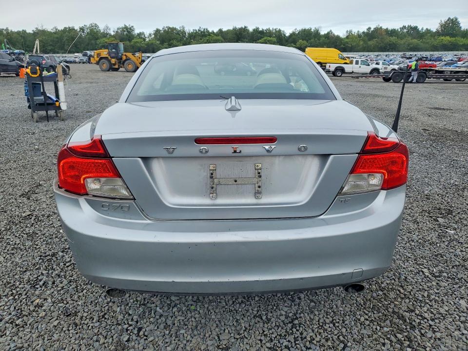 Photo 6 from auction – 2011 VOLVO C70 with VIN YV1672MC4BJ109879