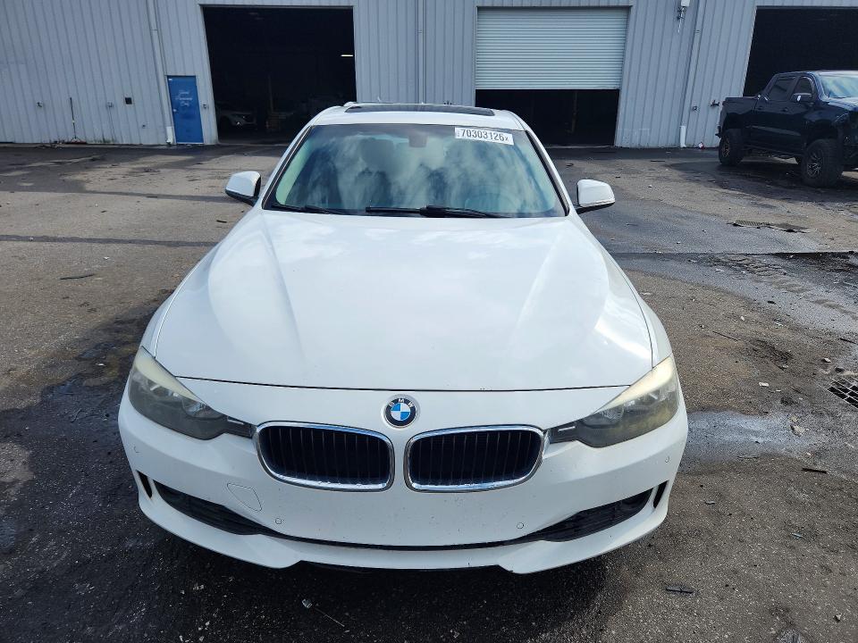 Zdjęcie 5 z aukcji – 2013 BMW 328 z VIN WBA3A5C51DF359811