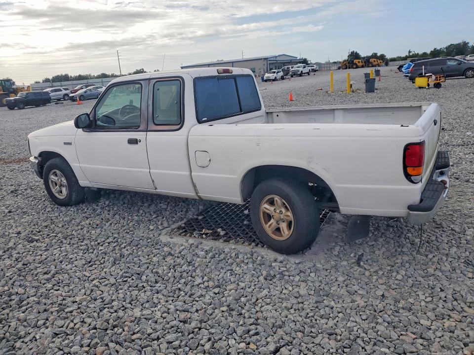 Photo 2 from auction – 1996 MAZDA B2300 with VIN 4F4CR16A9TTM07043
