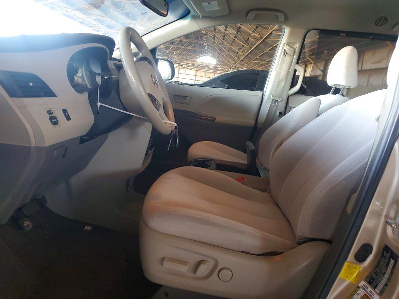 Foto 7 de la subasta – 2013 TOYOTA SIENNA con VIN 5TDKK3DC2DS300201
