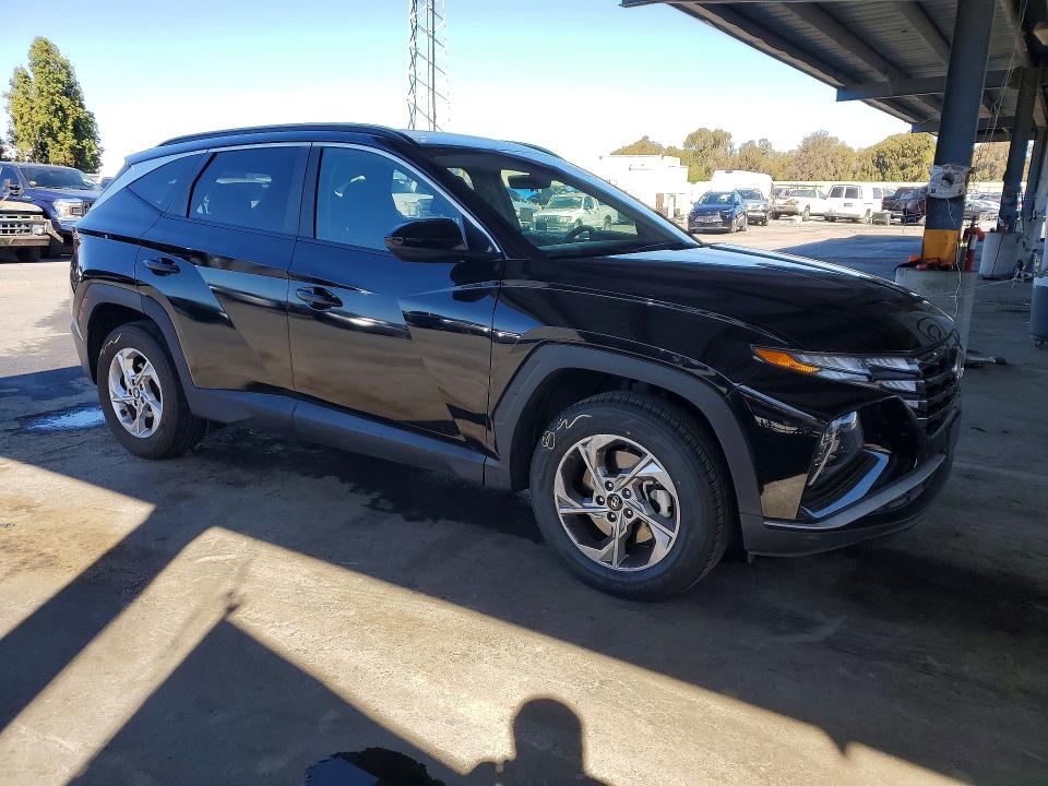 Photo 4 from auction – 2024 HYUNDAI TUCSON with VIN 5NMJBCDE2RH398704