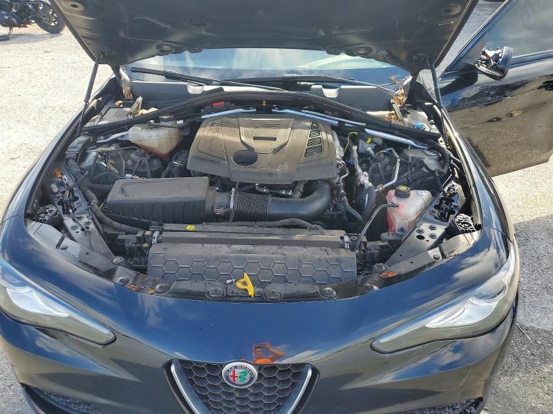 Photo 11 from auction – 2018 ALFA ROMEO GIULIA with VIN ZARFAECN0J7565441