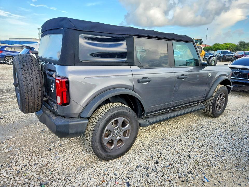 Photo 3 from auction – 2022 FORD BRONCO with VIN 1FMDE5BH3NLA79166