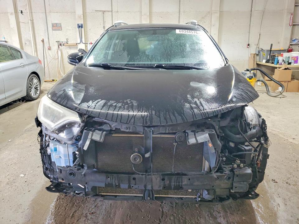 Снимка 5 от търг – 2016 TOYOTA RAV4 с VIN 2T3RFREV7GW503688