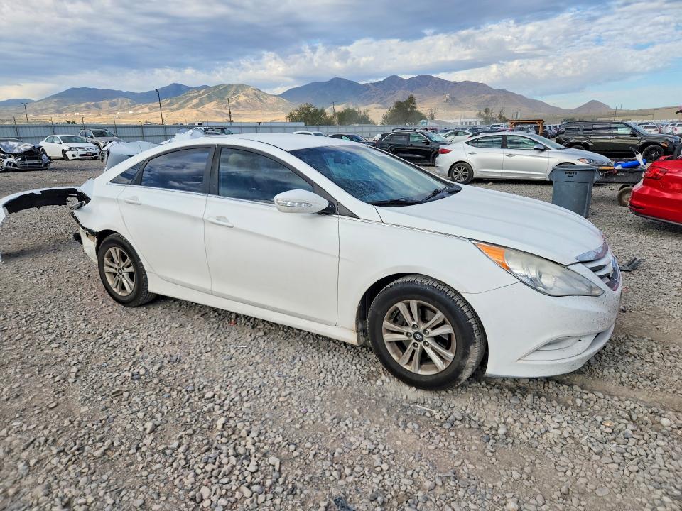 Photo 4 from auction – 2014 HYUNDAI SONATA with VIN 5NPEB4AC5EH859689