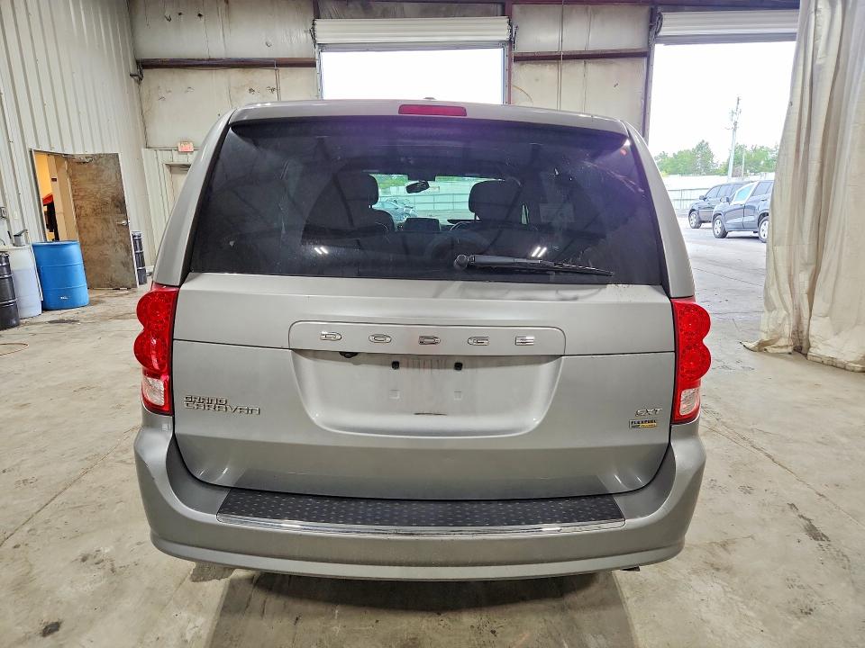 Photo 6 from auction – 2017 DODGE GRAND CARAVAN with VIN 2C4RDGCG0HR827575