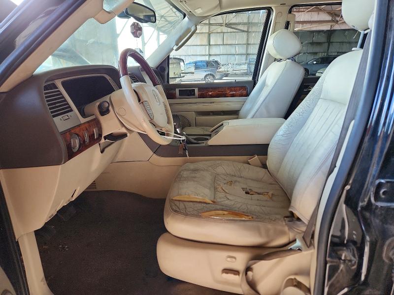 Photo 7 from auction – 2004 LINCOLN NAVIGATOR with VIN 5LMFU27R24LJ02346