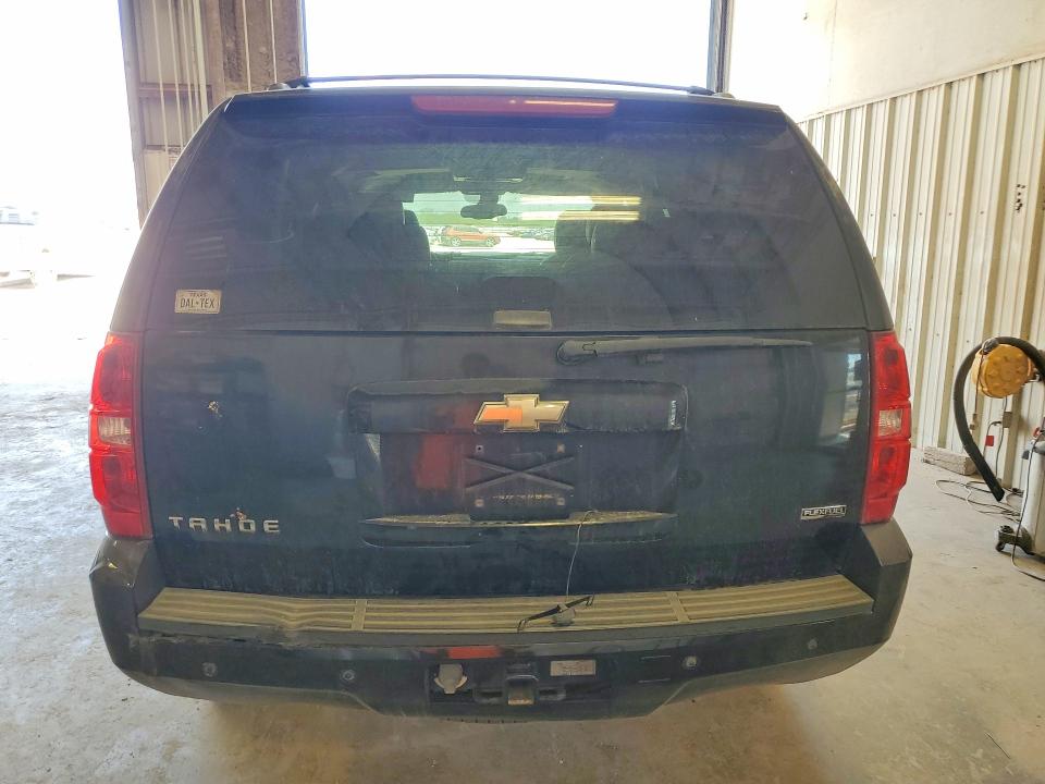 Photo 6 from auction – 2008 CHEVROLET TAHOE with VIN 1GNFC13078R175993