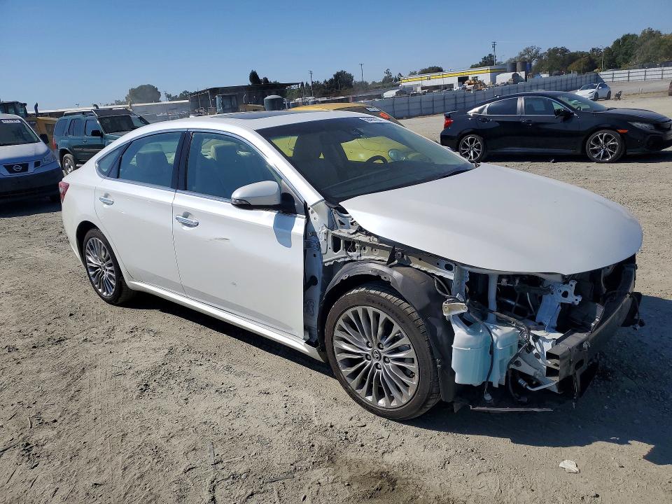Photo 4 from auction – 2018 TOYOTA AVALON with VIN 4T1BK1EB8JU269517