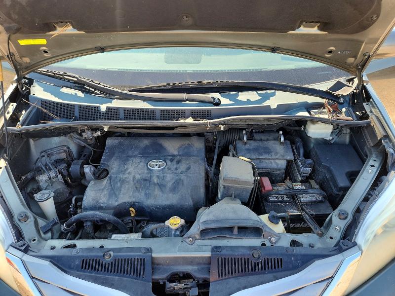 Photo 12 from auction – 2012 TOYOTA SIENNA with VIN 5TDYK3DC3CS266391