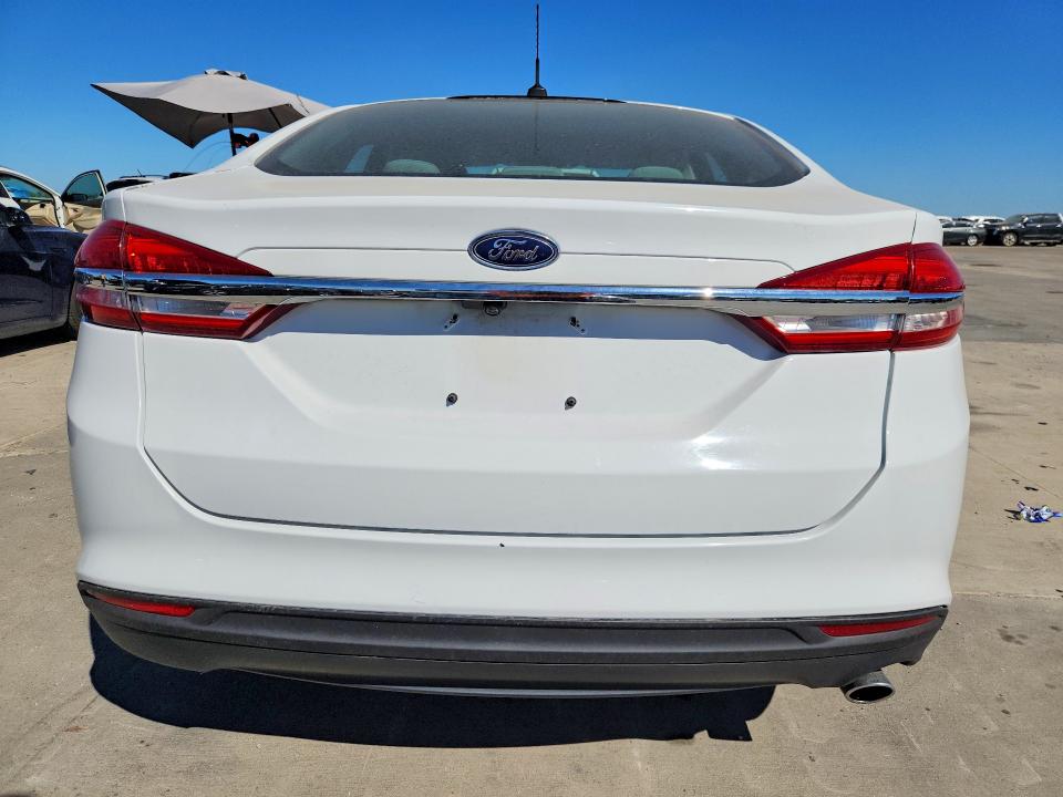 Photo 6 from auction – 2017 FORD FUSION with VIN 3FA6P0G73HR178902