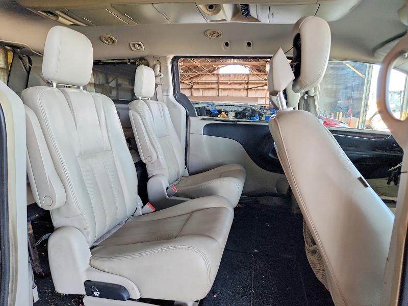 Photo 11 from auction – 2011 CHRYSLER TOWN & COUNTRY with VIN 2A4RR8DG8BR656212