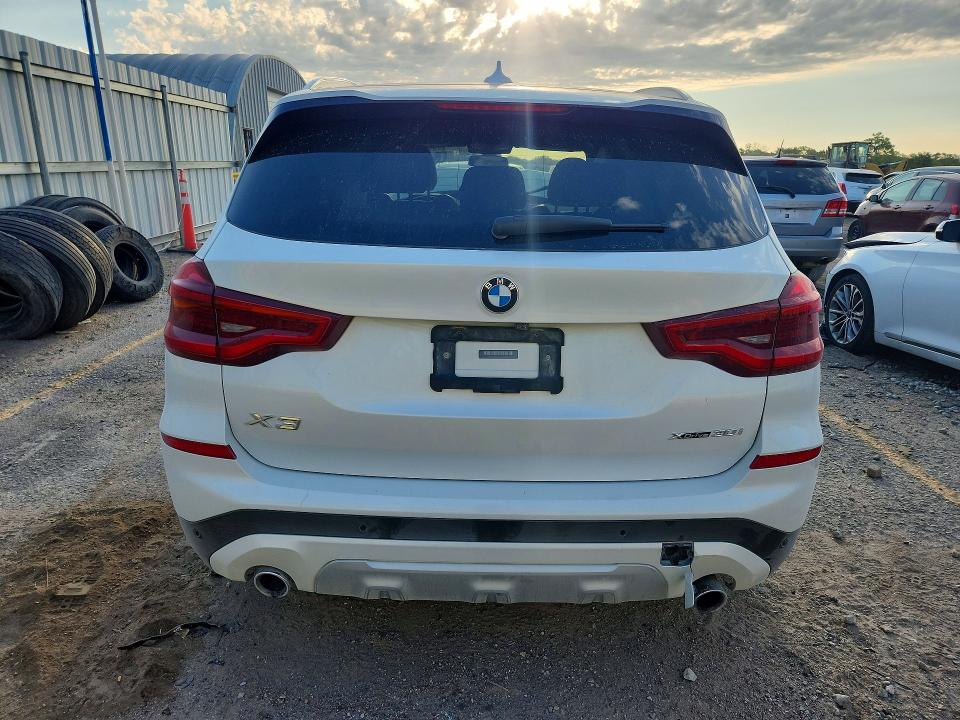 صورة رقم 6 من المزاد - 2019 BMW X3 مع VIN 5UXTR9C53KLP96807