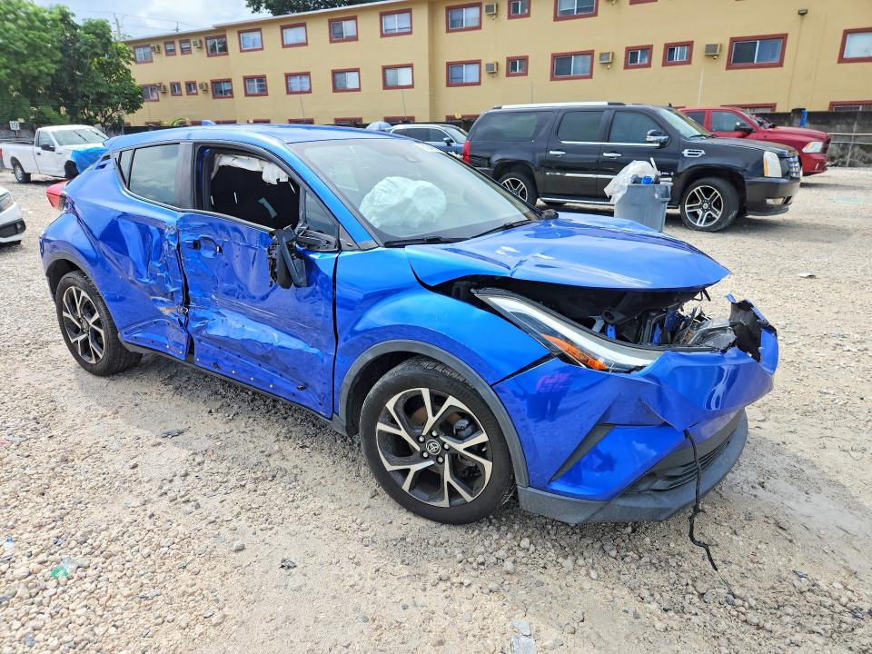 Photo 4 from auction – 2018 TOYOTA C-HR with VIN JTNKHMBX2J1007722