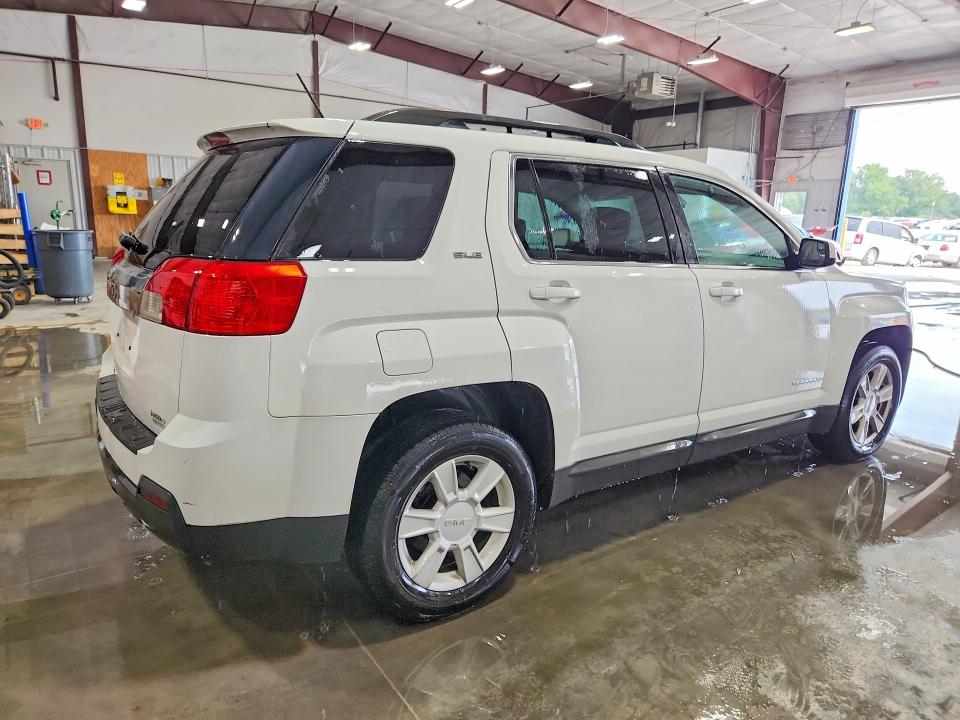 Photo 3 from auction – 2013 GMC TERRAIN with VIN 2GKALSEK4D6411369