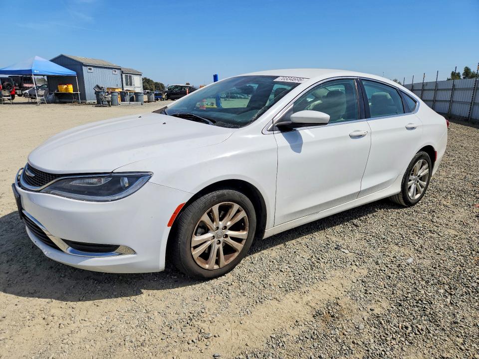 CHRYSLER 200 2015 с VIN 1C3CCCAB8FN715162 - Снимка от търг