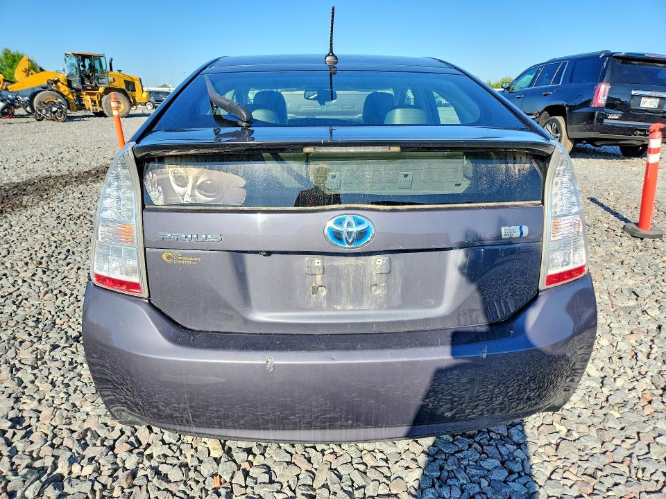 Foto 6 de la subasta – 2011 TOYOTA PRIUS con VIN JTDKN3DU3B5349264