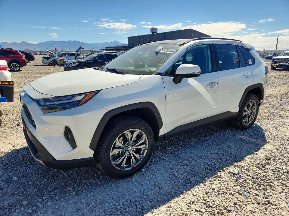 Foto 1 de la subasta – 2022 TOYOTA RAV4 con VIN 4T3D6RFV2NU067645
