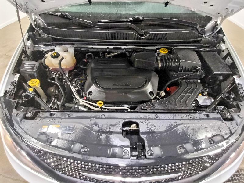 Снимка 12 от търг – 2023 CHRYSLER VOYAGER с VIN 2C4RC1CGXPR615684