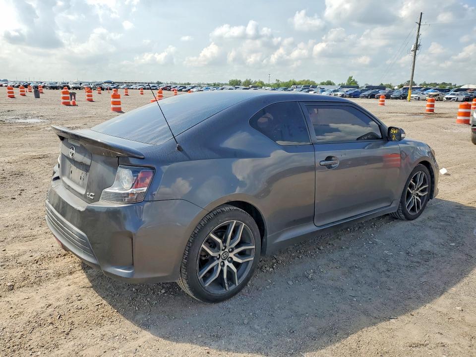 Photo 3 from auction – 2015 SCION TC with VIN JTKJF5C79FJ000700