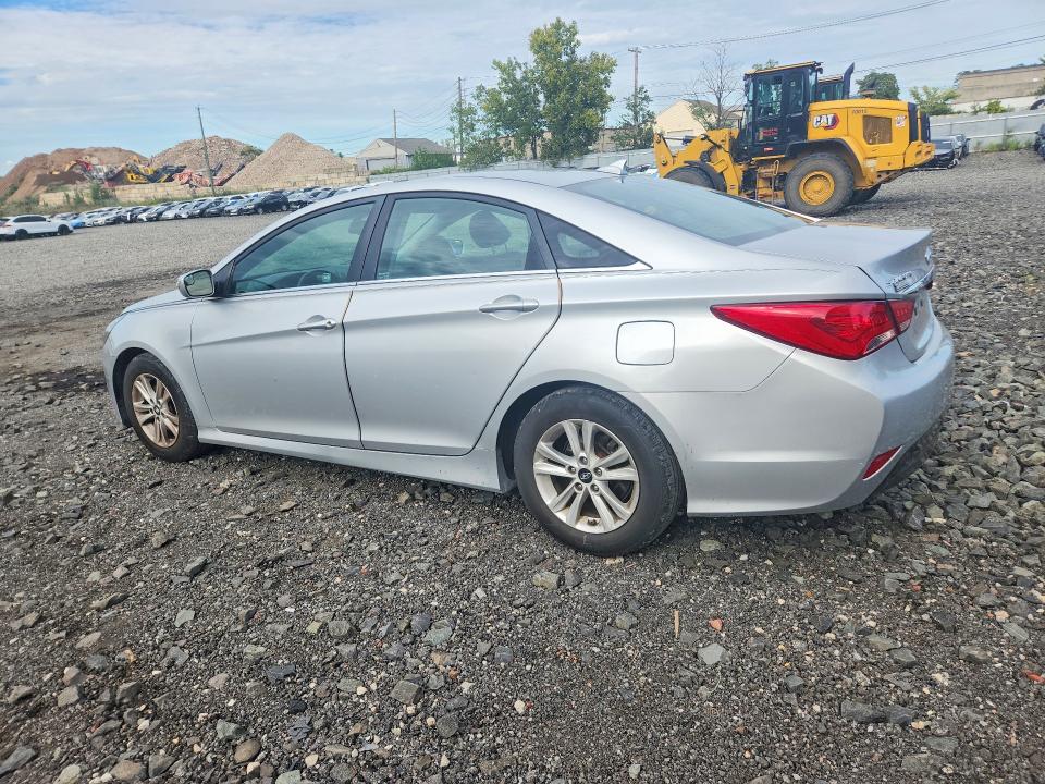 Снимка 2 от търг – 2014 HYUNDAI SONATA с VIN 5NPEB4AC2EH843630