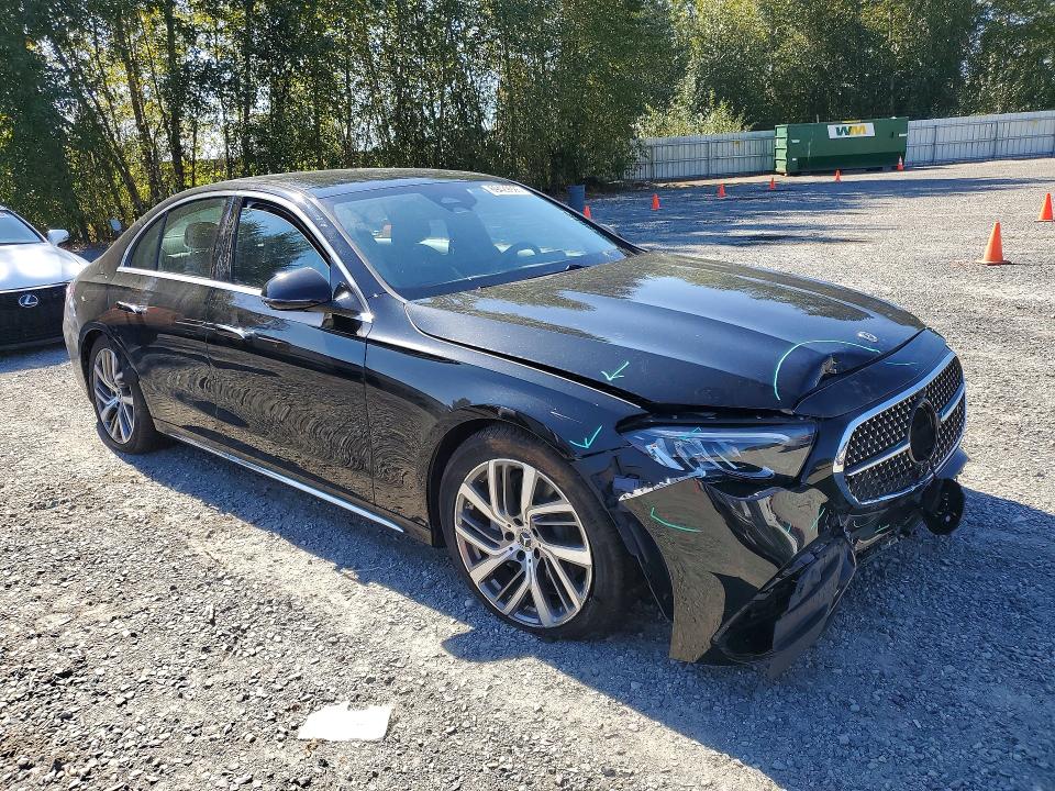 Photo 4 from auction – 2024 MERCEDES-BENZ E with VIN W1KLF4HB9RA057948