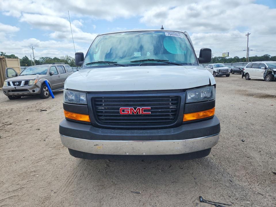 Photo 5 from auction – 2020 GMC SAVANA with VIN 1GTW7AFB7L1163778