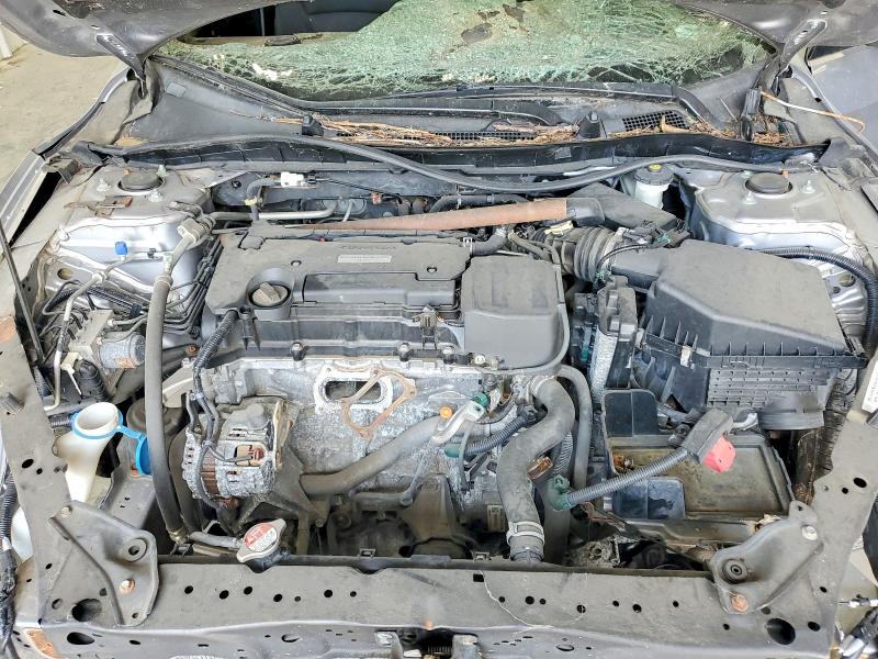 Photo 11 from auction – 2016 HONDA ACCORD with VIN 1HGCR2F37GA069788