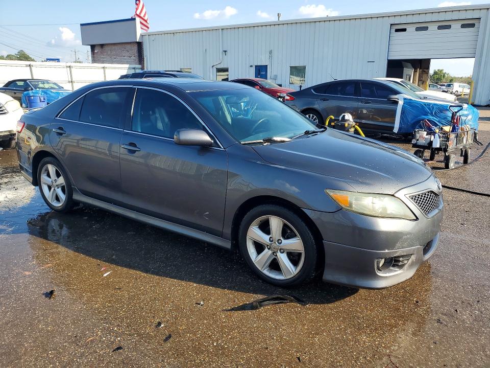 Photo 4 from auction – 2011 TOYOTA CAMRY with VIN 4T1BK3EK2BU126642