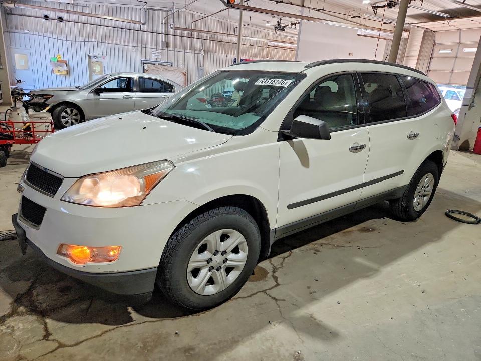 CHEVROLET TRAVERSE 2011 with VIN 1GNKREED1BJ106825 - Photo from auction