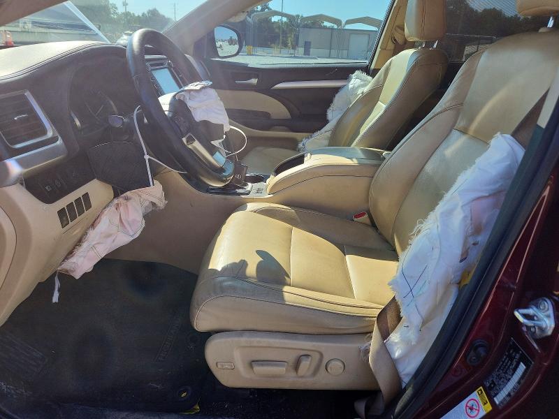 Photo 7 from auction – 2017 TOYOTA HIGHLANDER with VIN 5TDKZRFH8HS202142