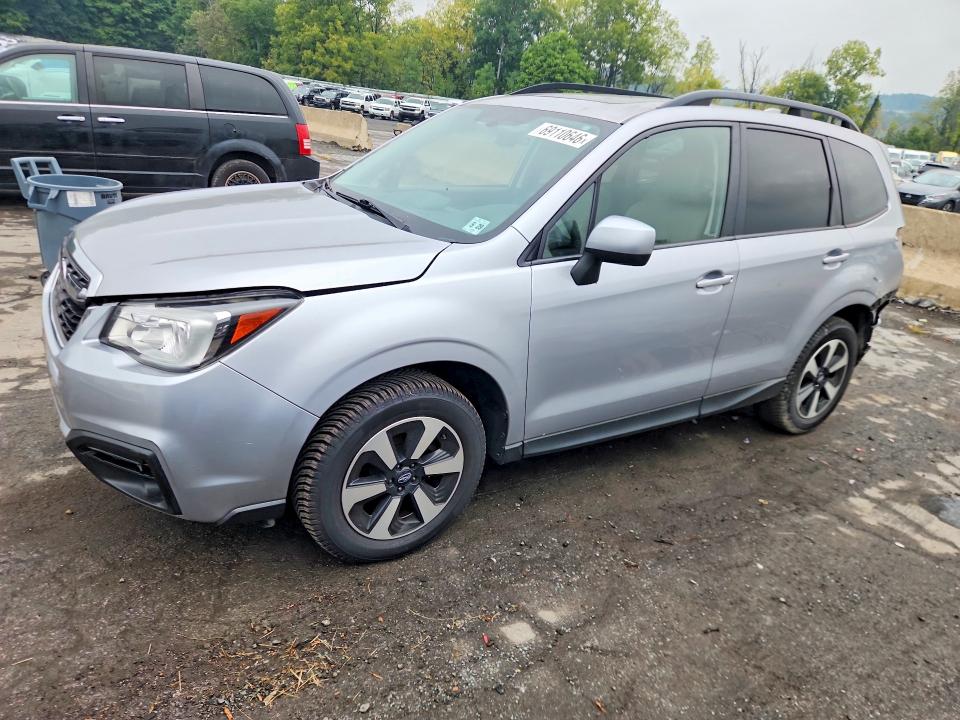 SUBARU FORESTER 2017 with VIN JF2SJAEC6HH519874 - Photo from auction