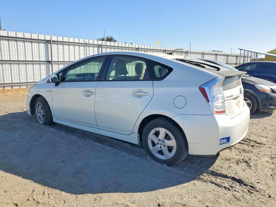 Photo 2 from auction – 2010 TOYOTA PRIUS with VIN JTDKN3DU2A0022589