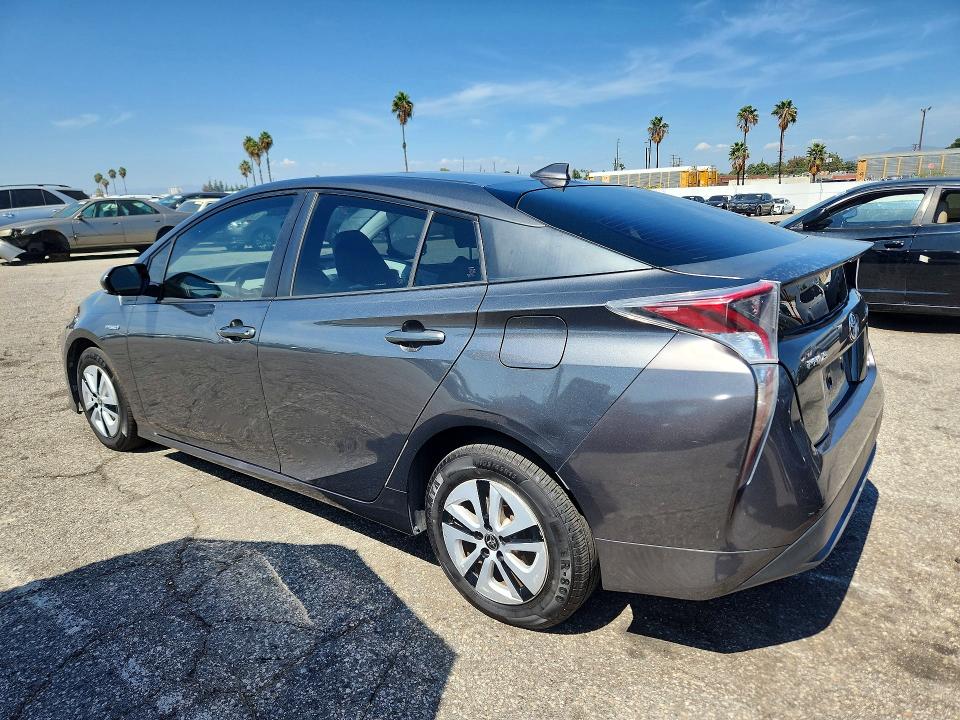 Photo 2 from auction – 2016 TOYOTA PRIUS with VIN JTDKARFU8G3005704