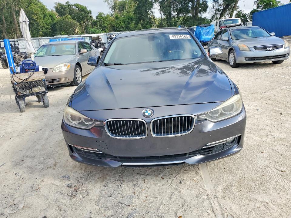 Photo 5 from auction – 2013 BMW 328 with VIN WBA3C1C58DF442901