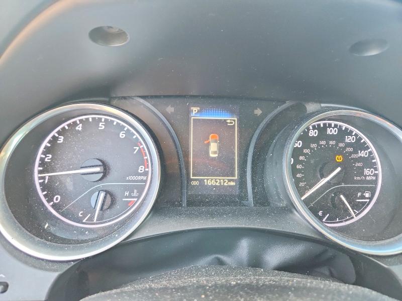 Снимка 9 от търг – 2018 TOYOTA CAMRY с VIN 4T1B11HK3JU567228