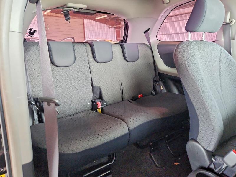 Photo 10 from auction – 2011 TOYOTA YARIS with VIN JTDJT4K32B5341772