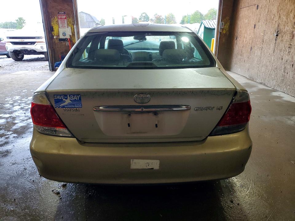 Photo 6 from auction – 2005 TOYOTA CAMRY with VIN 4T1BE30KX5U564408