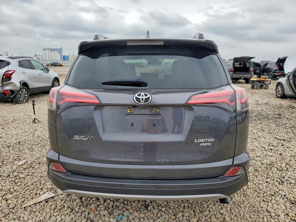 Снимка 6 от търг – 2018 TOYOTA RAV4 с VIN JTMDFREV1JJ219084