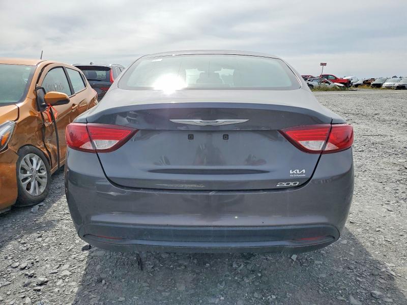 Foto 6 de la subasta – 2016 CHRYSLER 200 con VIN 1C3CCCFB7GN110236