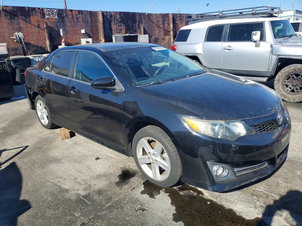 Zdjęcie 4 z aukcji – 2012 TOYOTA CAMRY z VIN 4T1BF1FK9CU088299
