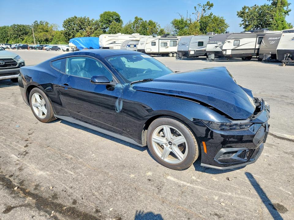 Photo 4 from auction – 2026 FORD MUSTANG with VIN 1FA6P8TH1T5113331