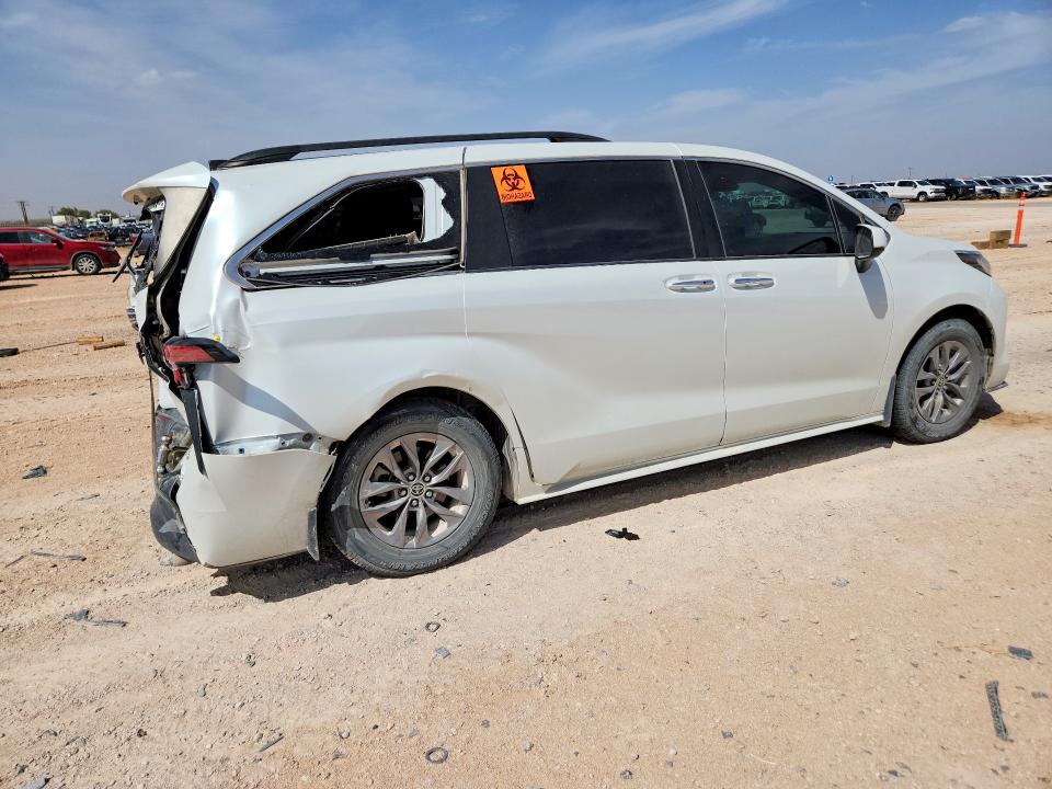 Foto 3 de la subasta – 2022 TOYOTA SIENNA con VIN 5TDYRKEC8NS078893