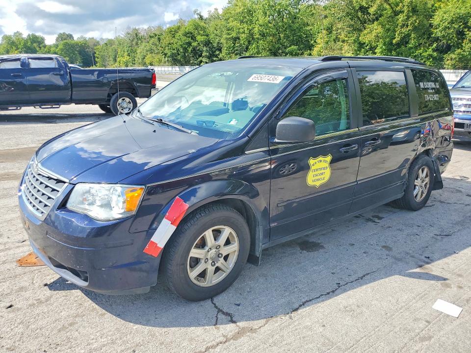 2010 CHRYSLER TOWN & COUNTRY - Търг №69507436