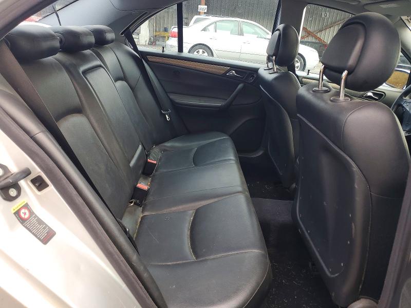 Photo 10 from auction – 2004 MERCEDES-BENZ C with VIN WDBRF40J34F513170