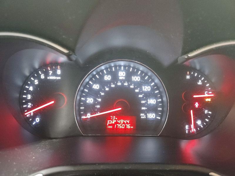 Foto 9 de la subasta – 2015 KIA SORENTO con VIN 5XYKTDA61FG603973