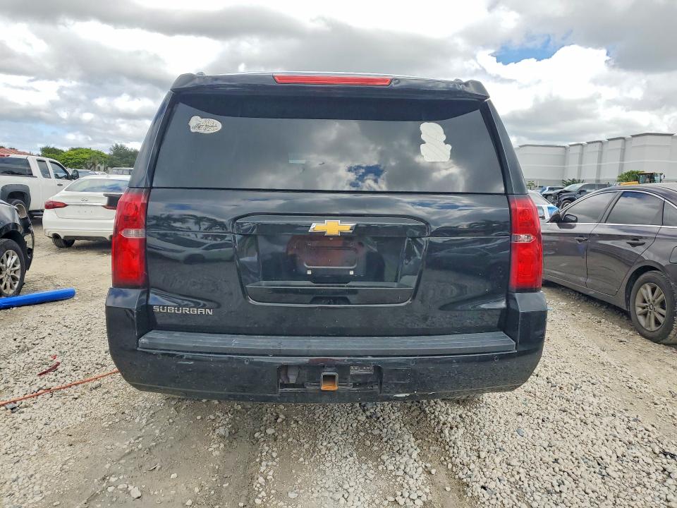 Снимка 6 от търг – 2018 CHEVROLET SUBURBAN с VIN 1GNSKHKCXJR377156