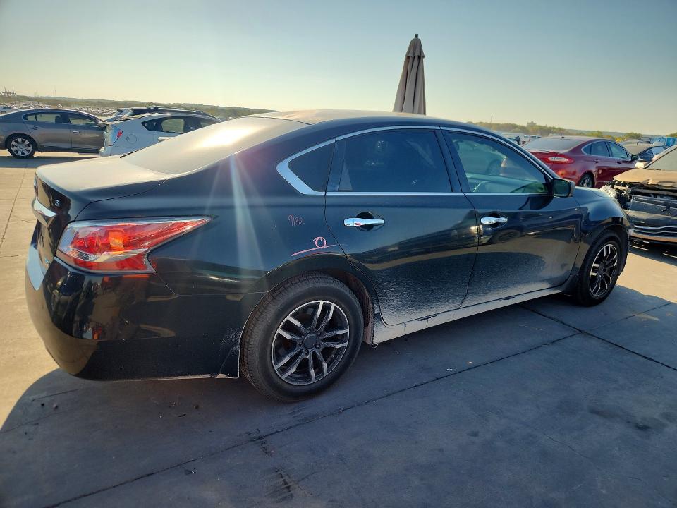 Photo 3 from auction – 2014 NISSAN ALTIMA with VIN 1N4AL3APXEN211179